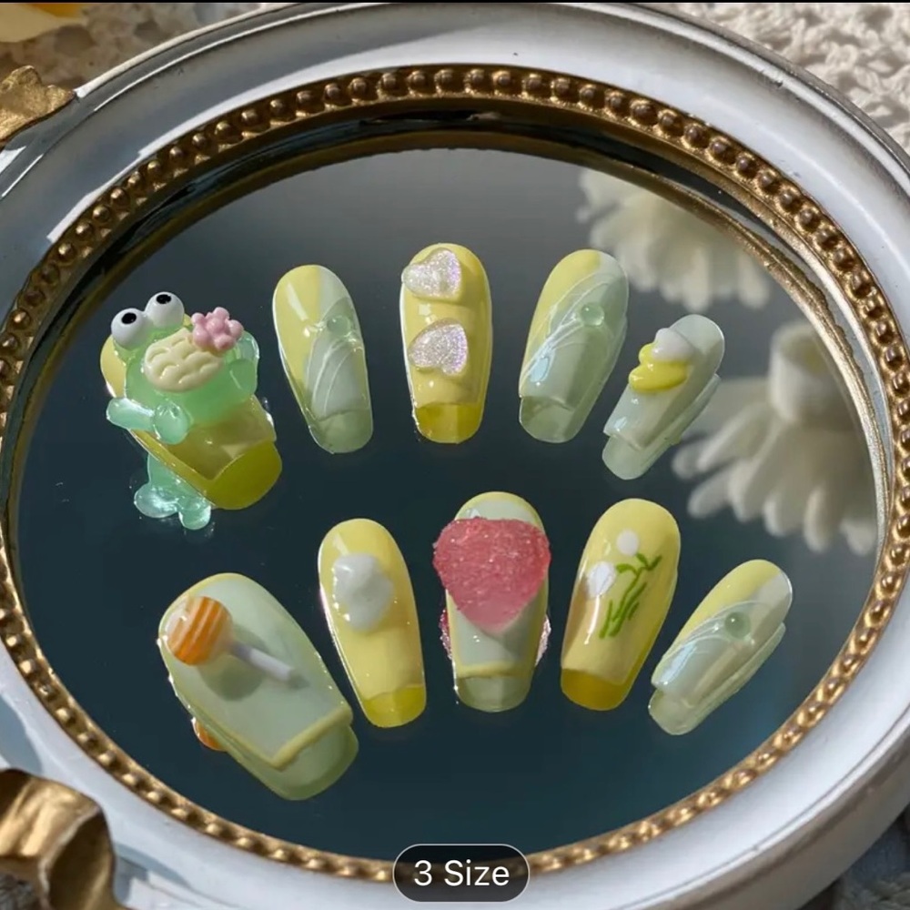 3D Press-On Nails with the cutest Charms! (Nail Glue Included!)